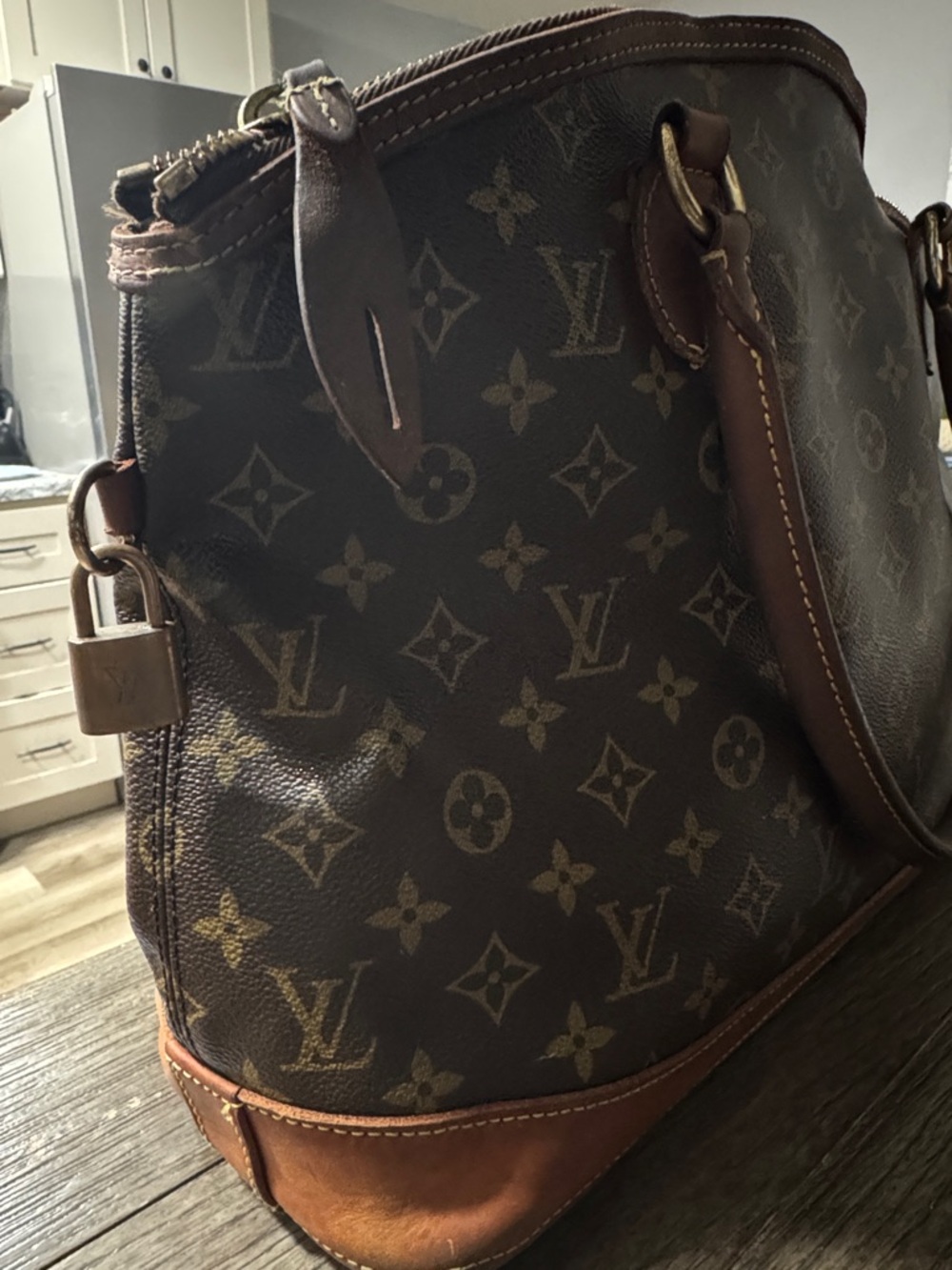 Louis Vuitton Monogram Canvas Brown and Tan Duffel Bag - Picture 2 of 5